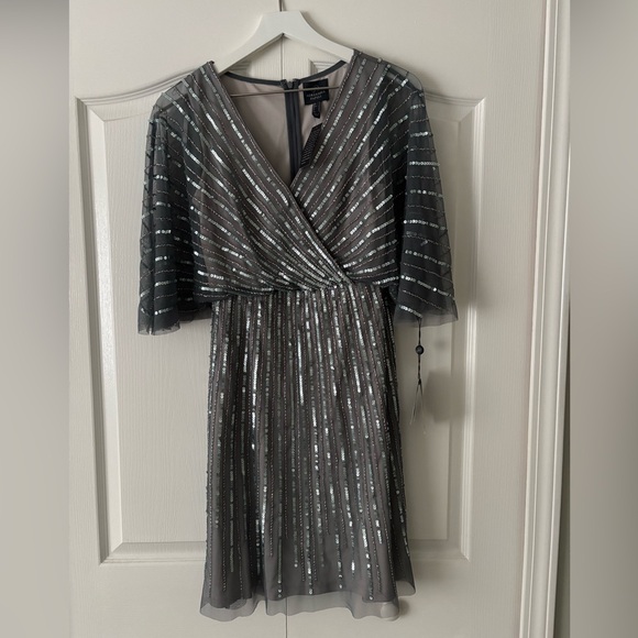 Adrianna Papell Dresses & Skirts - Adrianna Papell Beaded Flutter Sleeve Cocktail Dress